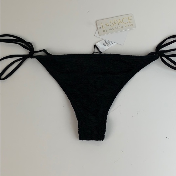 NWT L*space crinkle stretch black Lily string bikini bottoms, adjustable. - Picture 5 of 8